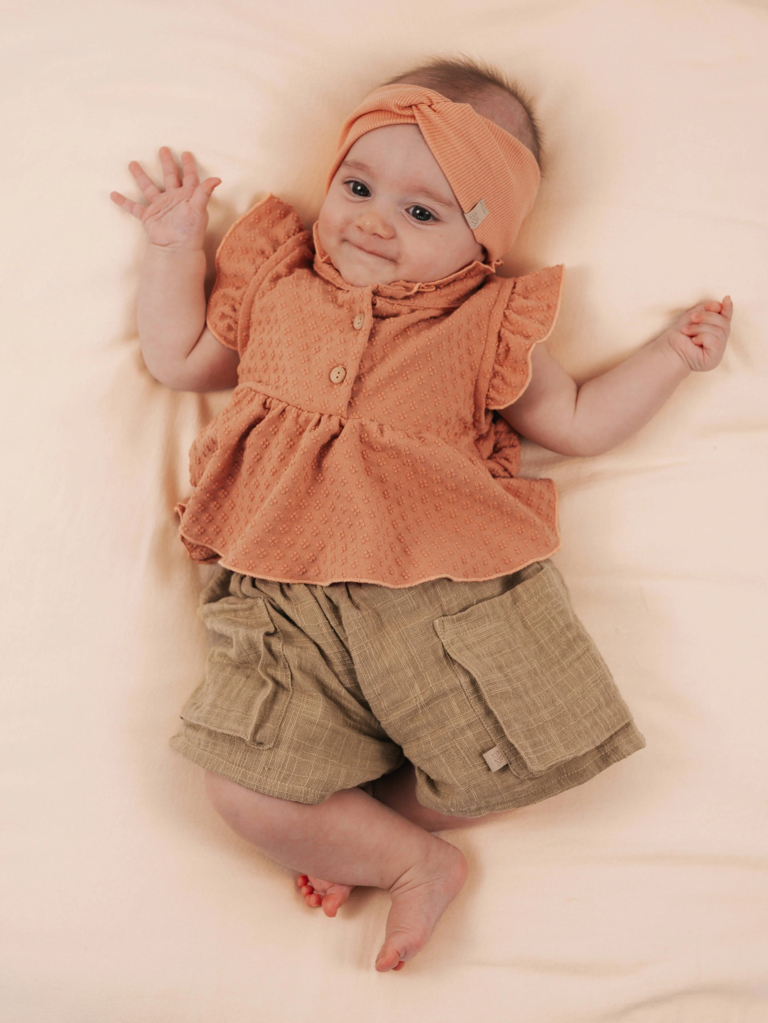 Short bimba con tasche - MUSTARD 270 - Image 4